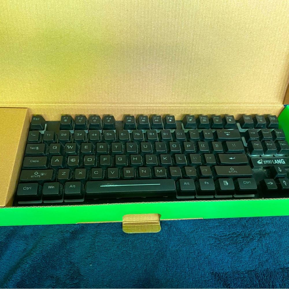 Rechargeable Wireless Keyboard - Picture 3 of 4